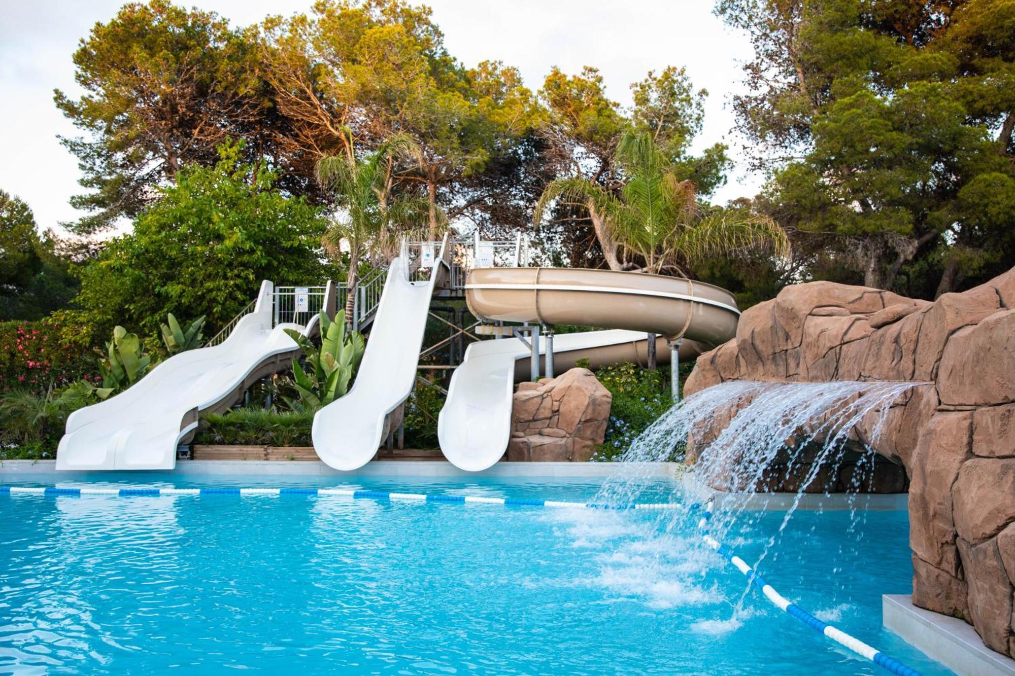 Holacamp Sitges Fun Hotel Exterior photo